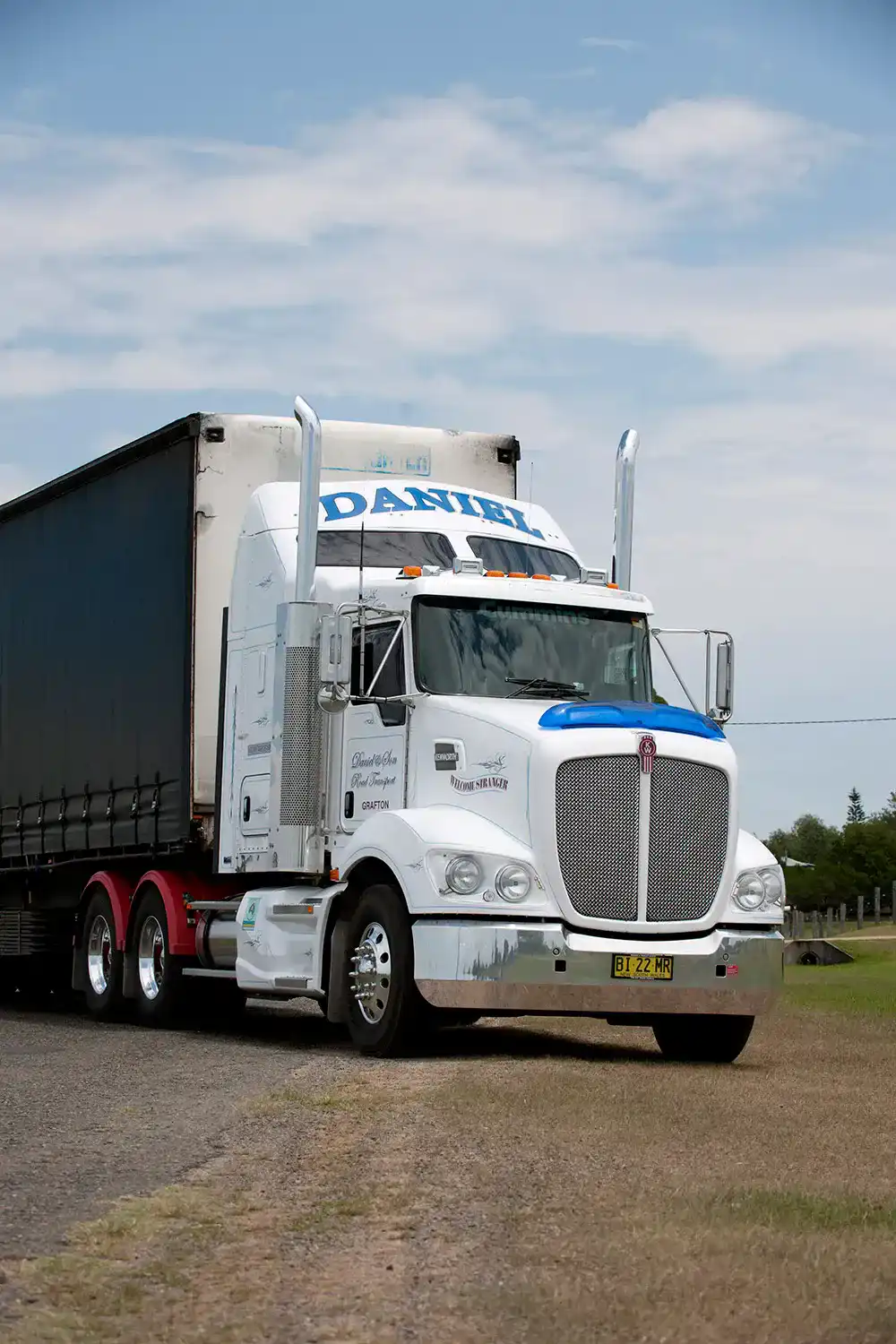 Daniel Trucking Group